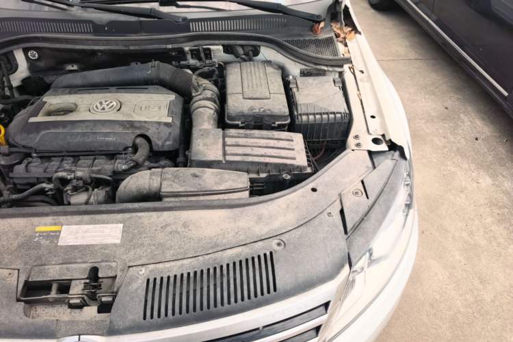 Used Volkswagen FAW-Volkswagen CC 2016 1.8TSI Prestige Model Engine Bay Left