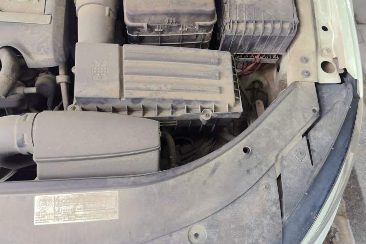 Used Volkswagen FAW-Volkswagen CC 2016 2.0 TSI Luxury Model Engine Bay Left