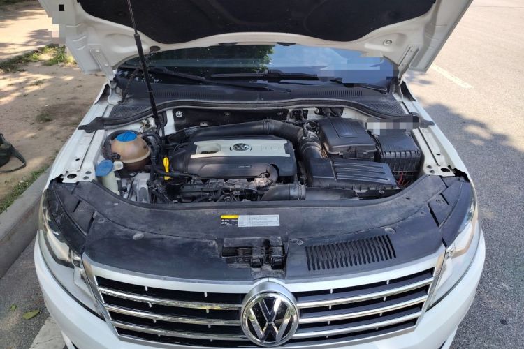 Used Volkswagen FAW-Volkswagen CC 2016 300TSI 25th Anniversary Edition Engine Bay