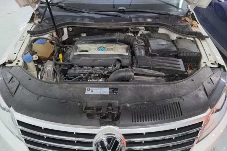 Used Volkswagen FAW-Volkswagen CC 2016 1.8TSI Luxury Model Engine Bay