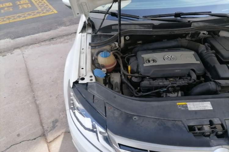 Used Volkswagen FAW-Volkswagen CC 2016 2.0 TSI Ultimate Edition Engine Bay Right