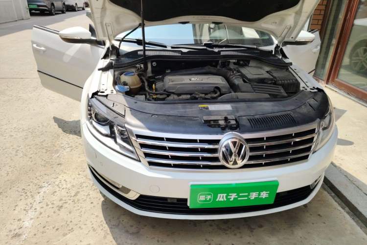 Used Volkswagen FAW-Volkswagen CC 2016 1.8TSI Prestige Model Engine Bay Right