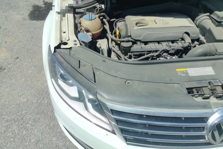 Used Volkswagen FAW-Volkswagen CC 2016 1.8TSI Luxury Model Engine Bay Right