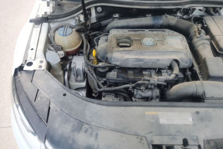 Used Volkswagen FAW-Volkswagen CC 2016 1.8TSI Luxury Model Engine Bay Right