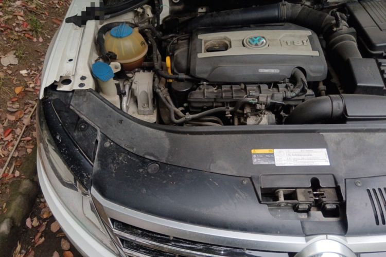 Used Volkswagen FAW-Volkswagen CC 2016 1.8TSI Prestige Model Engine Bay Right