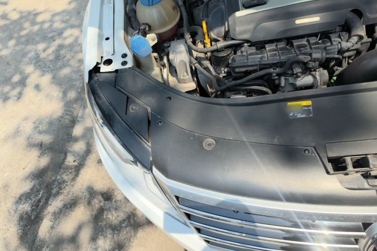 Used Volkswagen FAW-Volkswagen CC 2016 1.8TSI Luxury Model Engine Bay Right