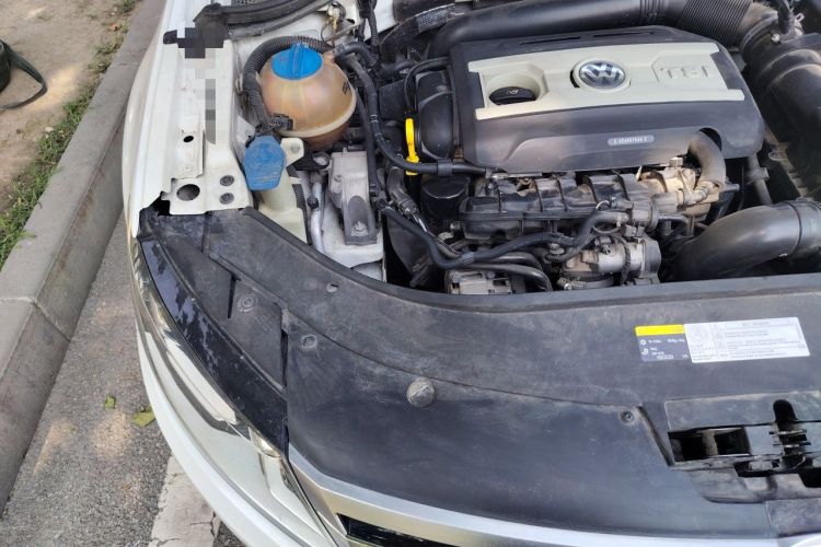 Used Volkswagen FAW-Volkswagen CC 2016 300TSI 25th Anniversary Edition Engine Bay Right