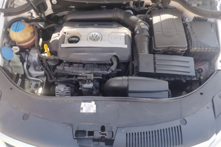 Used Volkswagen FAW-Volkswagen CC 2016 1.8TSI Prestige Model Engine Bay