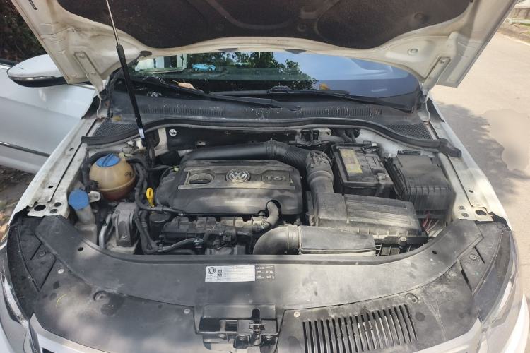 Used Volkswagen FAW-Volkswagen CC 2016 1.8TSI Prestige Model Engine Bay