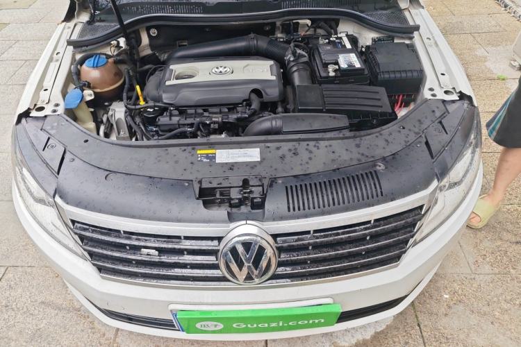 Used Volkswagen FAW-Volkswagen CC 2016 1.8TSI Luxury Model Engine Bay