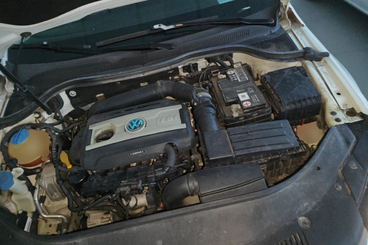 Used Volkswagen FAW-Volkswagen CC 2016 1.8TSI Luxury Model Engine Bay