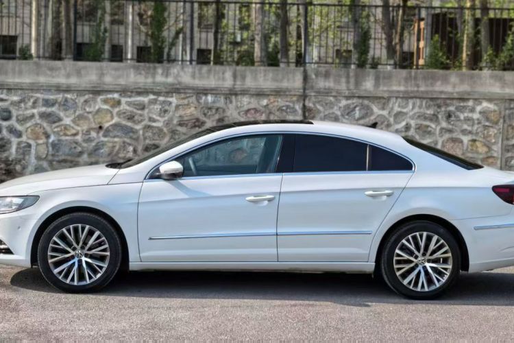Used Volkswagen FAW-Volkswagen CC 2016 1.8TSI Luxury Model Exterior 1