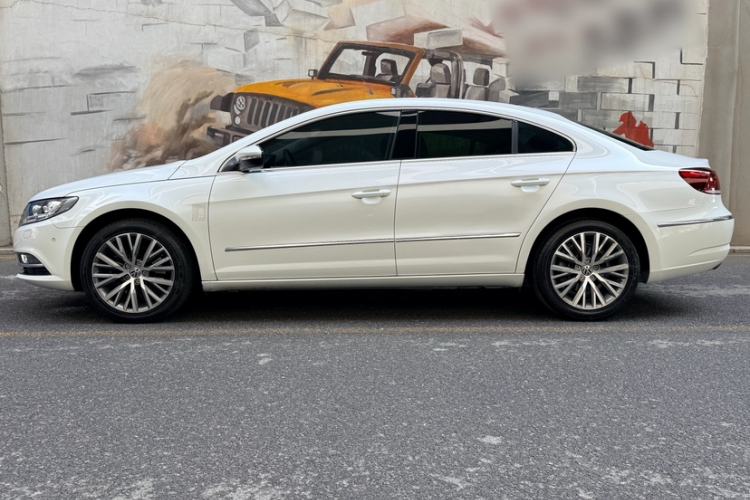 Used Volkswagen FAW-Volkswagen CC 2016 1.8TSI Luxury Model Exterior 3