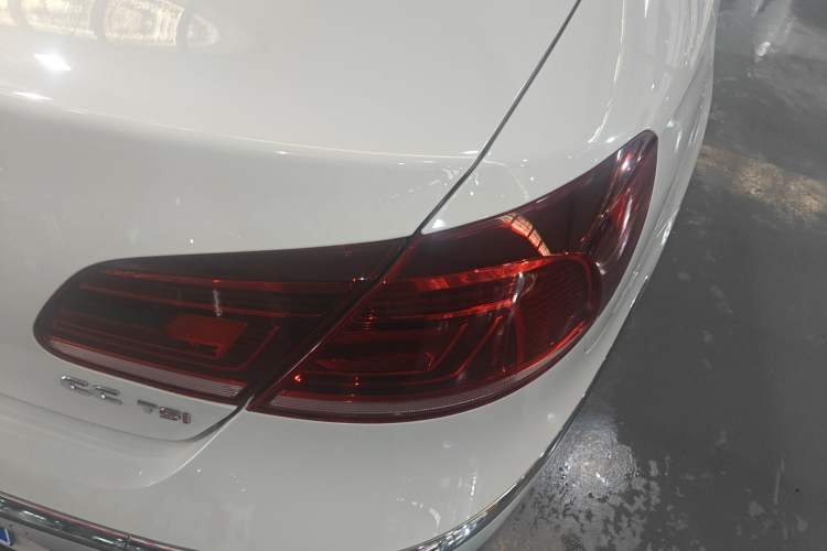 Used Volkswagen FAW-Volkswagen CC 2016 1.8TSI Prestige Model Exterior 3