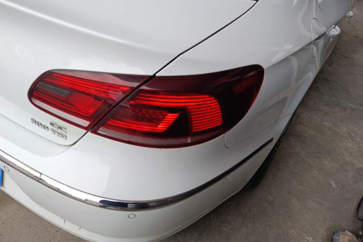 Used Volkswagen FAW-Volkswagen CC 2016 1.8TSI Luxury Model Exterior 3