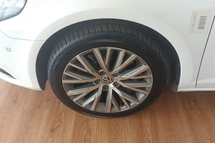 Used Volkswagen FAW-Volkswagen CC 2016 1.8TSI Luxury Model Exterior 4