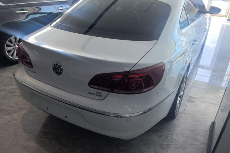 Used Volkswagen FAW-Volkswagen CC 2016 1.8TSI Luxury Model Exterior 4