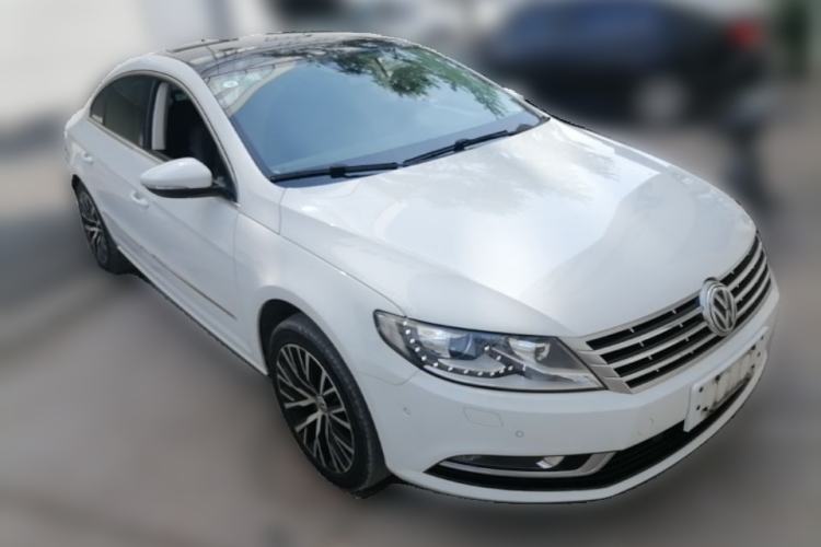 Used Volkswagen FAW-Volkswagen CC 2016 2.0 TSI Ultimate Edition Front Right 45 Deg