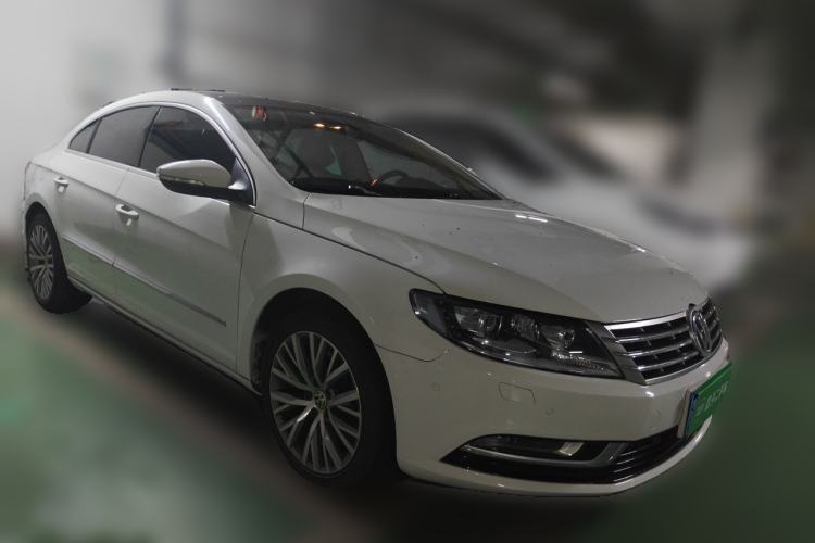 Used Volkswagen FAW-Volkswagen CC 2016 1.8TSI Luxury Model Front Right 45 Deg