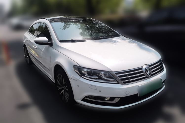 Used Volkswagen FAW-Volkswagen CC 2016 2.0 TSI Luxury Model Front Right 45 Deg