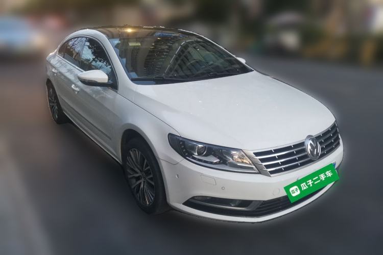 Used Volkswagen FAW-Volkswagen CC 2016 2.0 TSI Luxury Model Front Right 45 Deg