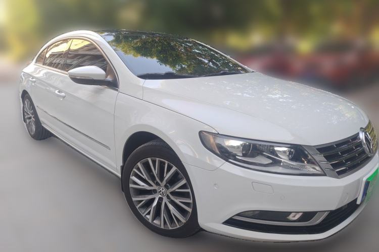 Used Volkswagen FAW-Volkswagen CC 2016 2.0 TSI Luxury Model Front Right 45 Deg