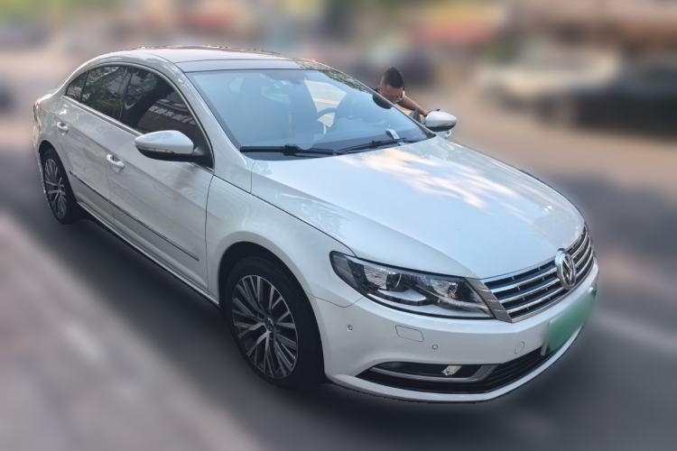 Used Volkswagen FAW-Volkswagen CC 2016 1.8TSI Luxury Model Front Right 45 Deg