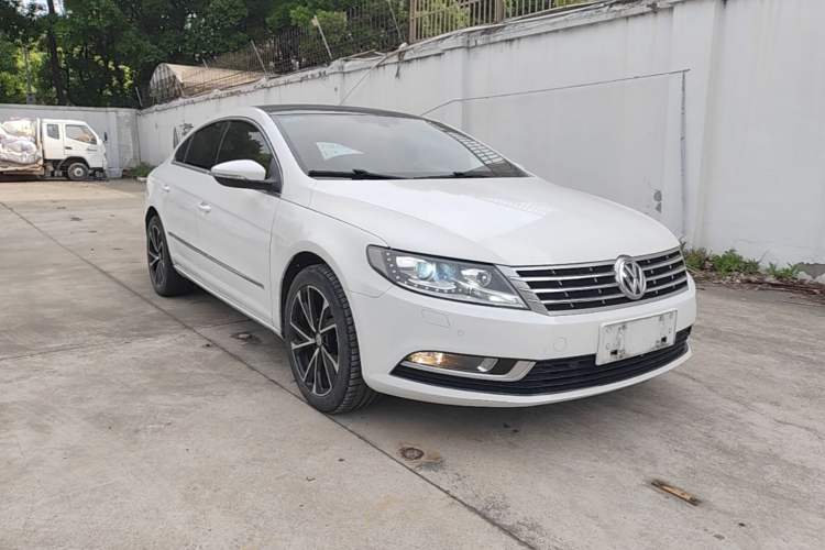 Used Volkswagen FAW-Volkswagen CC 2016 1.8TSI Prestige Model Front Right 45 Deg