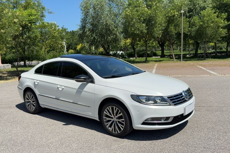 Used Volkswagen FAW-Volkswagen CC 2016 1.8TSI Luxury Model Front Right 45 Deg
