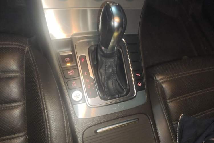 Used Volkswagen FAW-Volkswagen CC 2016 1.8TSI Luxury Model Gear Lever