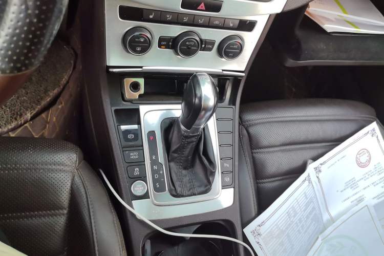 Used Volkswagen FAW-Volkswagen CC 2016 1.8TSI Luxury Model Gear Lever