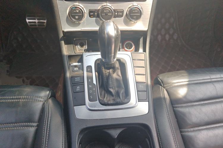 Used Volkswagen FAW-Volkswagen CC 2016 1.8TSI Prestige Model Gear Lever