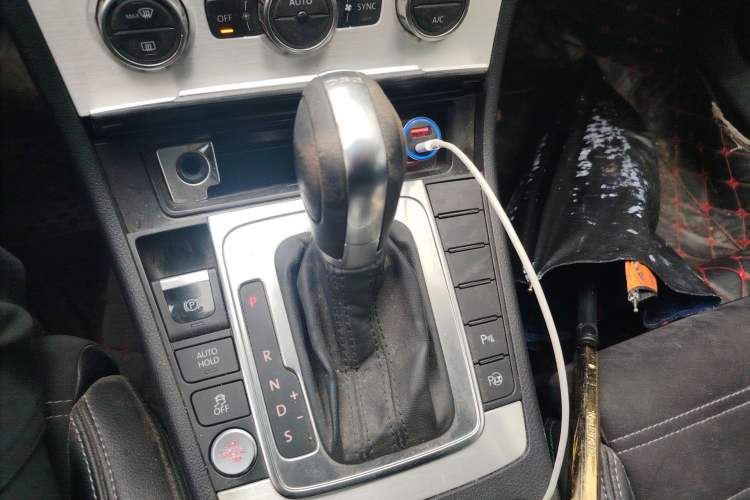 Used Volkswagen FAW-Volkswagen CC 2016 1.8TSI Luxury Model Gear Lever