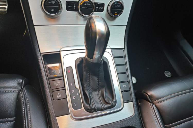 Used Volkswagen FAW-Volkswagen CC 2016 1.8TSI Luxury Model Gear Lever