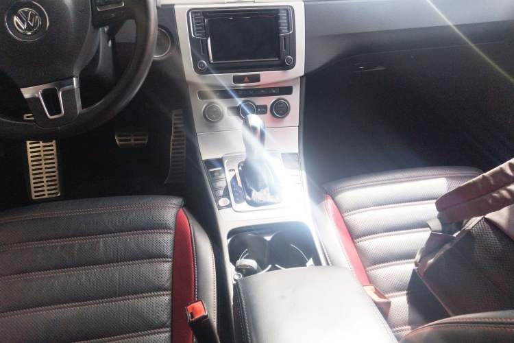 Used Volkswagen FAW-Volkswagen CC 2016 1.8TSI Luxury Model Gear Lever
