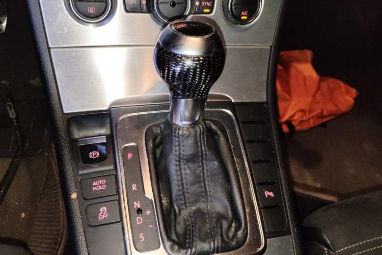 Used Volkswagen FAW-Volkswagen CC 2016 1.8TSI Prestige Model Gear Lever