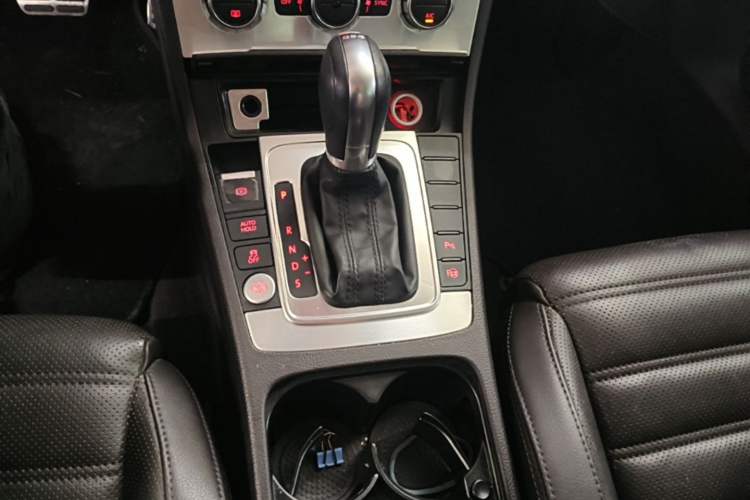 Used Volkswagen FAW-Volkswagen CC 2016 1.8TSI Luxury Model Gear Lever
