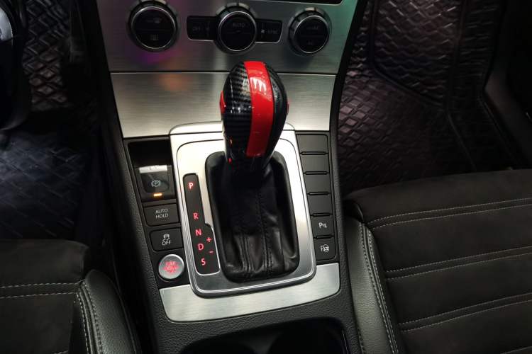 Used Volkswagen FAW-Volkswagen CC 2016 2.0 TSI Luxury Model Gear Lever