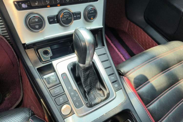 Used Volkswagen FAW-Volkswagen CC 2016 1.8TSI Luxury Model Gear Lever