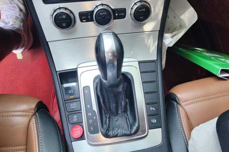 Used Volkswagen FAW-Volkswagen CC 2016 1.8TSI Luxury Model Gear Lever