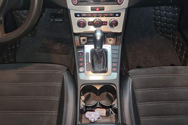 Used Volkswagen FAW-Volkswagen CC 2016 1.8TSI Luxury Model Gear Lever