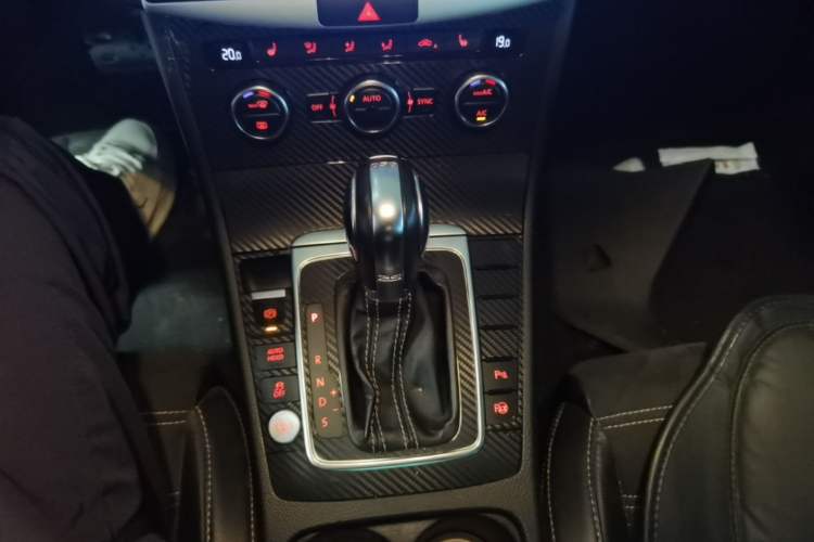 Used Volkswagen FAW-Volkswagen CC 2016 300TSI 25th Anniversary Edition Gear Lever