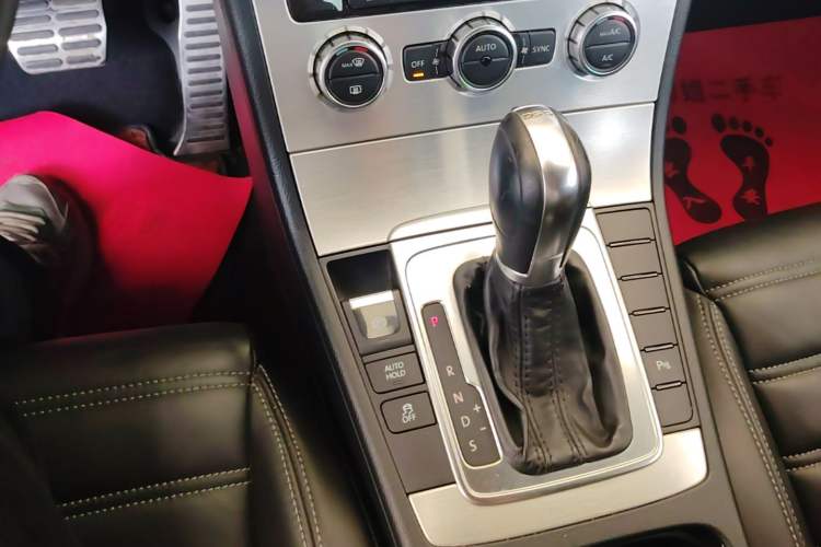 Used Volkswagen FAW-Volkswagen CC 2016 1.8TSI Prestige Model Gear Lever
