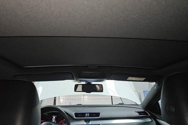Used Volkswagen FAW-Volkswagen CC 2016 1.8TSI Prestige Model Headliner