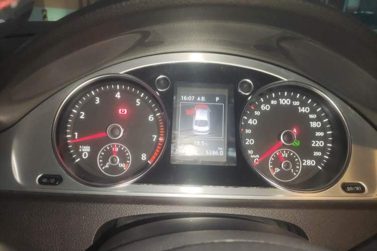 Used Volkswagen FAW-Volkswagen CC 2016 1.8TSI Luxury Model Instrument Cluster