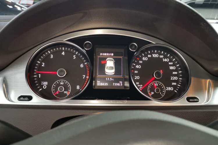 Used Volkswagen FAW-Volkswagen CC 2016 1.8TSI Luxury Model Instrument Cluster