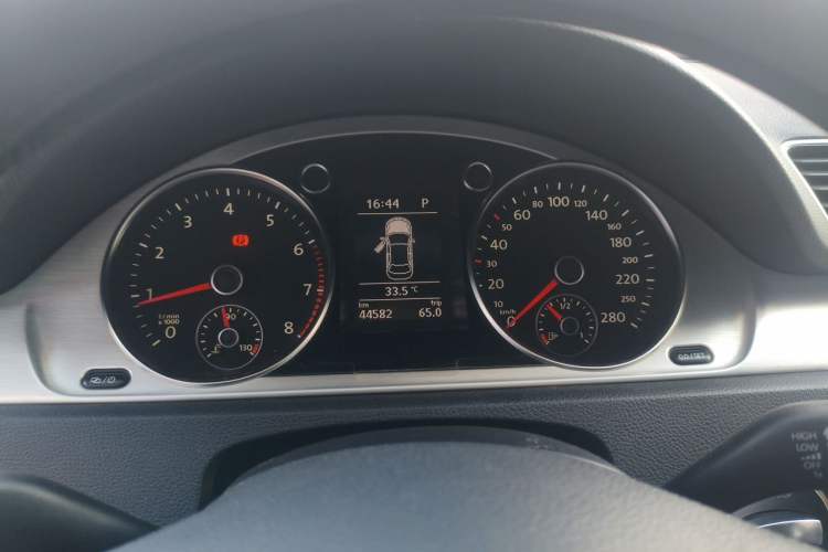 Used Volkswagen FAW-Volkswagen CC 2016 1.8TSI Prestige Model Instrument Cluster