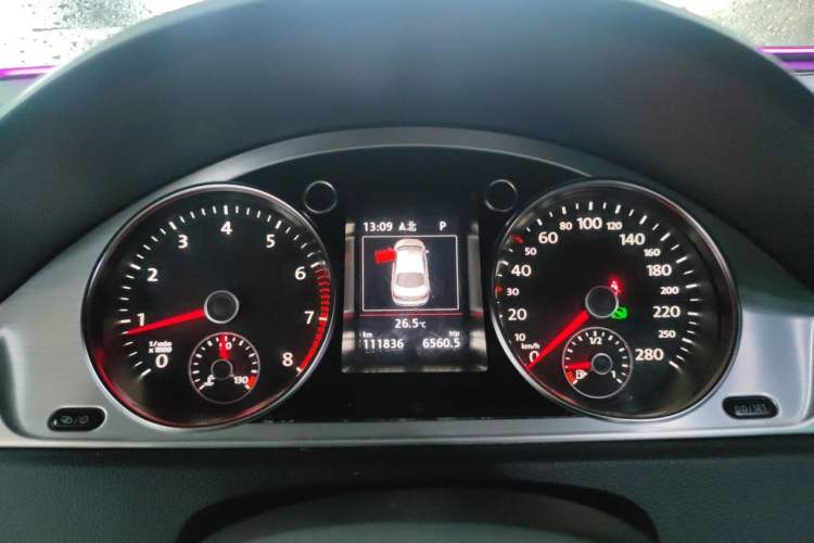 Used Volkswagen FAW-Volkswagen CC 2016 2.0 TSI Luxury Model Instrument Cluster