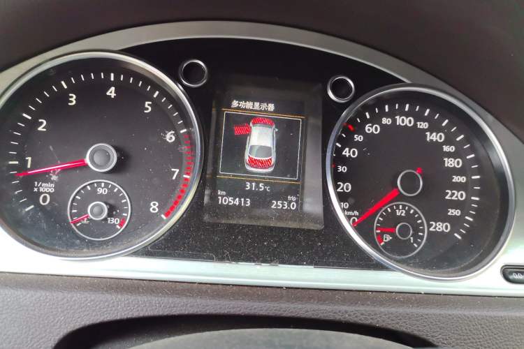 Used Volkswagen FAW-Volkswagen CC 2016 1.8TSI Luxury Model Instrument Cluster