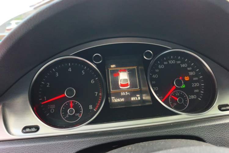 Used Volkswagen FAW-Volkswagen CC 2016 1.8TSI Luxury Model Instrument Cluster